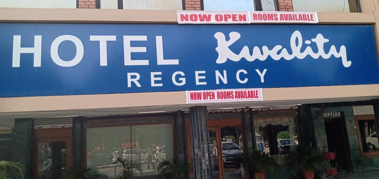 Hotel Fabexpress Kwality Regency Chandīgarh Exterior foto