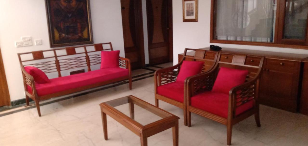 Hotel Fabexpress Kwality Regency Chandīgarh Exterior foto