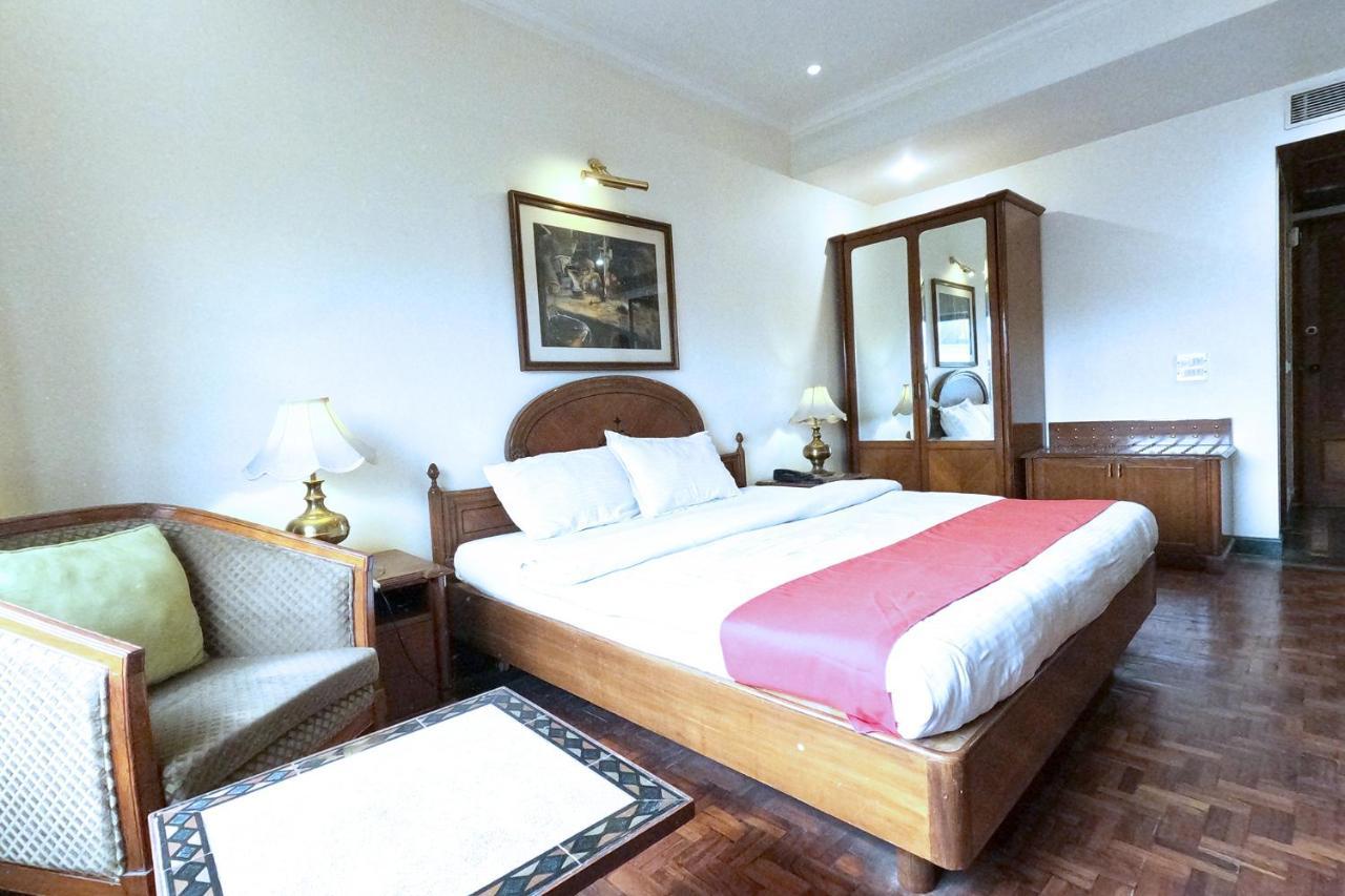 Hotel Fabexpress Kwality Regency Chandīgarh Exterior foto