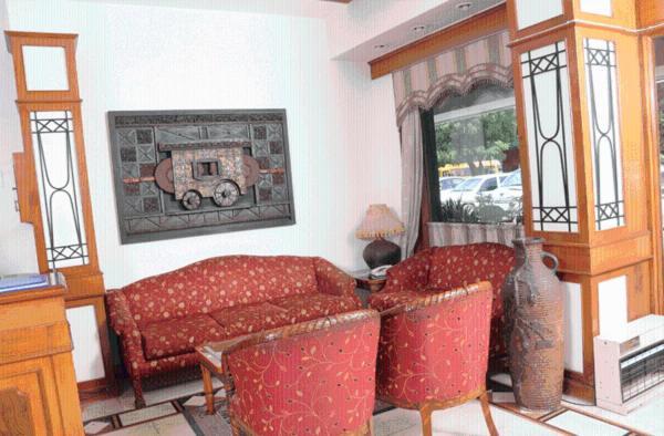 Hotel Fabexpress Kwality Regency Chandīgarh Exterior foto